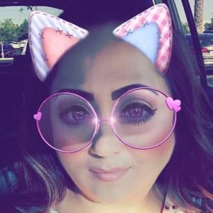 Meet your Posher, Lorena